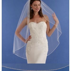 *Like new* Ivory Marionat 3743 Wedding Veil